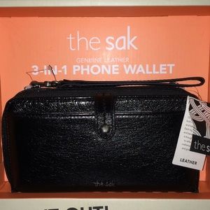 NWT The Sak Leather Phone Wristlet/Crossbody
